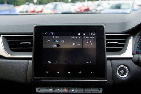 Renault Captur TECHNO E-TECH 22