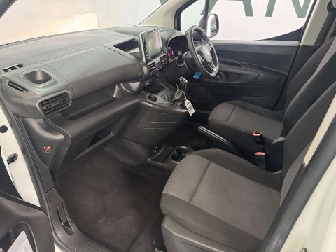 Vauxhall Combo 1.5 Combo 2300 Sportive S/S 17