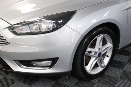 Ford Focus TITANIUM 31