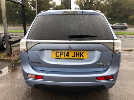 Mitsubishi Outlander 2.0 PHEV GX 4H 5dr Automatic Plug in Hybrid £20 tax 32