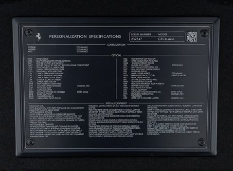 Ferrari GTC4 Lusso V12 TAILOR MADE 55