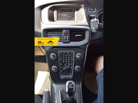 Volvo V40 2.0 V40 R-Design D2 5dr 45