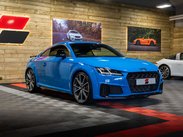 Audi TT 2.0 TT Black Edition 40 TFSI Semi-Auto 3dr 5