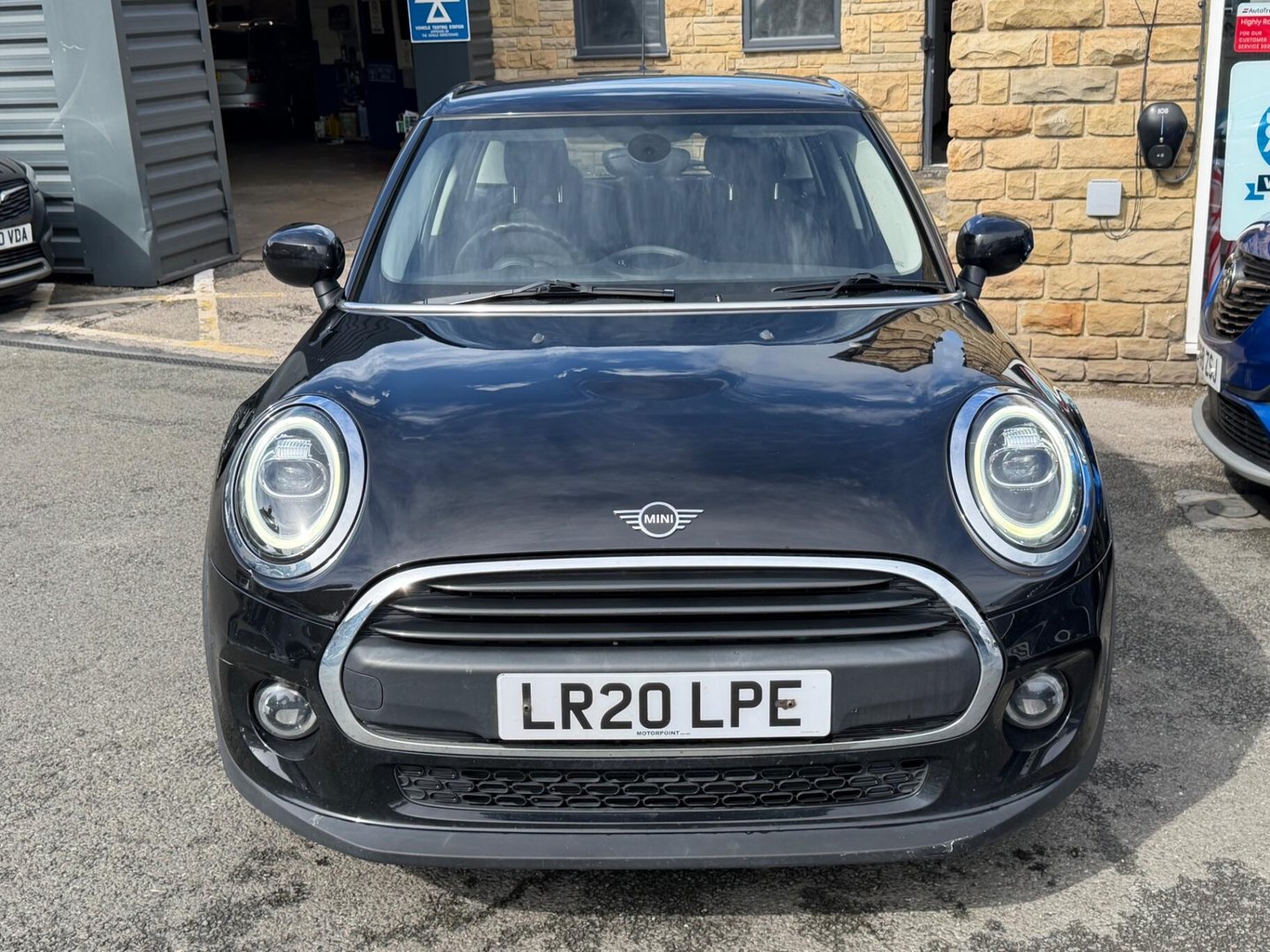 2020 MINI Hatch — image 2