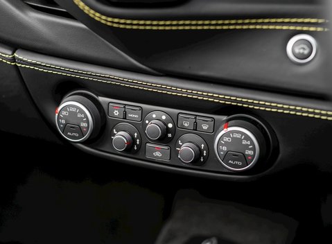 Ferrari 488 Spider 19