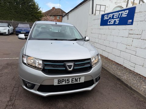 Dacia Sandero 1.5 dCi Laureate Euro 5 5dr 4