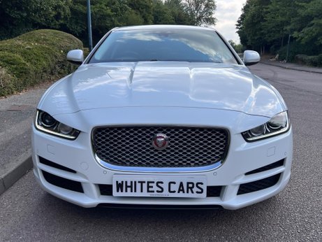 Jaguar XE 2.0i Portfolio Auto AWD Euro 6 (s/s) 4dr 1