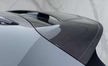 Bentley Bentayga V8 AZURE 39