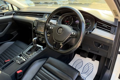 Volkswagen Passat GT TDI BMT 4MOTION DSG - RARE 4X4 -LEATHER -ULEZ COMPLIANT  26