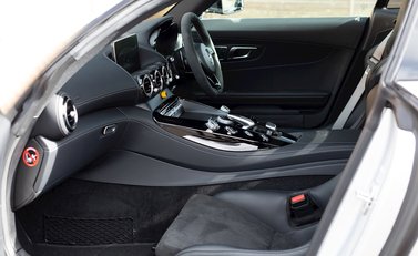 Mercedes-Benz AMG GT R GT R 13