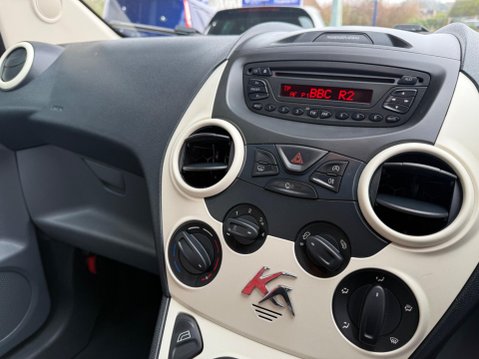 Ford Ka 1.2 Edge Euro 5 (s/s) 3dr 26