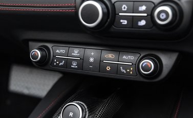 Ferrari Portofino 31