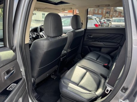 Mitsubishi Outlander 2.0h 12kWh GX4hs CVT 4WD Euro 6 (s/s) 5dr 17