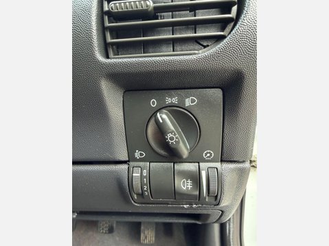 Vauxhall Combo 1.3 CDTi 2000 16v Panel Van 3dr Diesel Manual (134 g/km, 69 bhp) 22