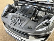 Porsche Macan S PDK 81