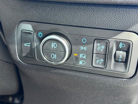 Ford Kuga 2.5h Duratec ST-Line X Edition CVT Euro 6 (s/s) 5dr 31