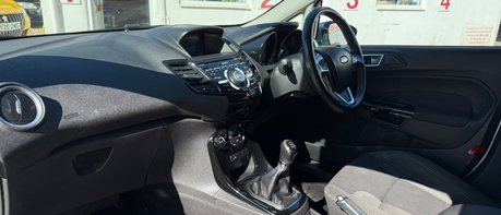 Ford Fiesta TITANIUM,,FORD SYNC,.ONLY £20;00 R:TAX,,STUNNING EXAMPLE  1