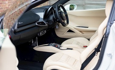 Ferrari 458 Italia 13