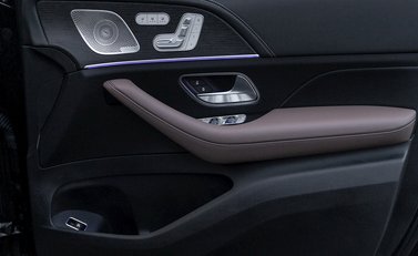 Mercedes-Benz GLE 53 4MATIC+ Premium Plus Coupé 23