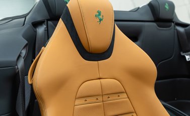 Ferrari Roma SPIDER 18