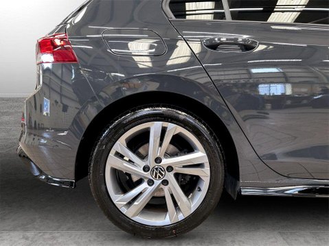 Volkswagen Golf 1.5 eTSI MHEV R-Line Hatchback 5dr Petrol Hybrid DSG Euro 6 (s/s) (150 ps) 10