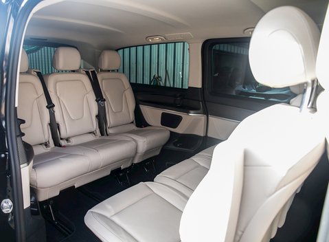 Mercedes-Benz V Class D AMG Line (Extra Long) 26