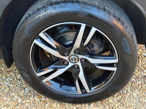 Volvo XC40 2.0 D3 R-Design Euro 6 (s/s) 5dr 24