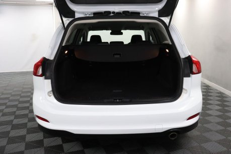 Ford Focus TITANIUM X 14