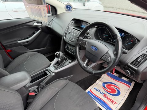 Ford Focus 1.0T EcoBoost Zetec Euro 6 (s/s) 5dr 13
