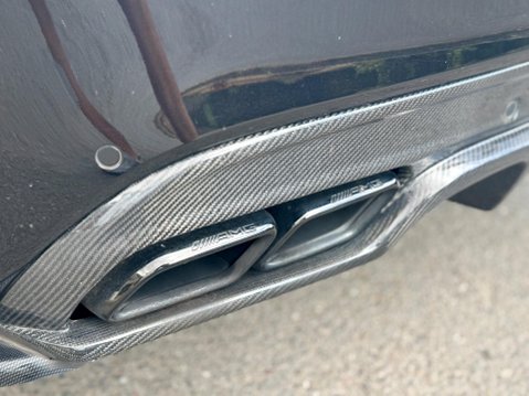 Mercedes-Benz C Class 4.0 C63 V8 BiTurbo AMG (Premium) SpdS MCT Euro 6 (s/s) 4dr 25