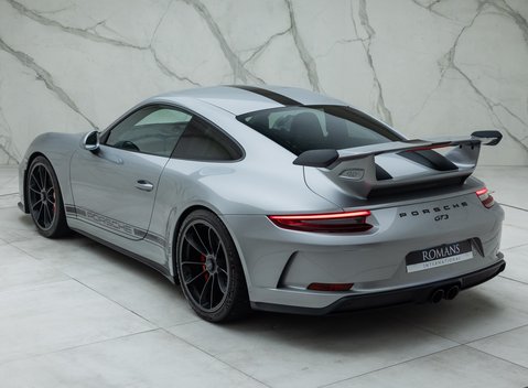 Porsche 911 GT3 (991.2) 12