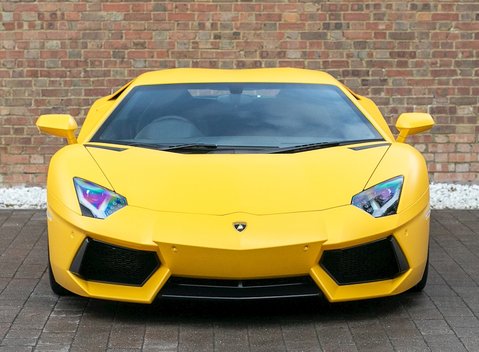 Lamborghini Aventador LP700-4 4