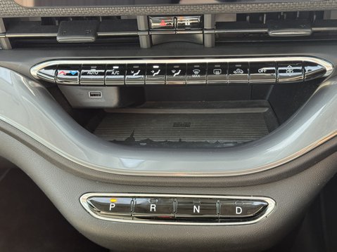 Fiat 500e La Prima 42kWh Hatchback 3dr Electric Auto (118 ps) 32