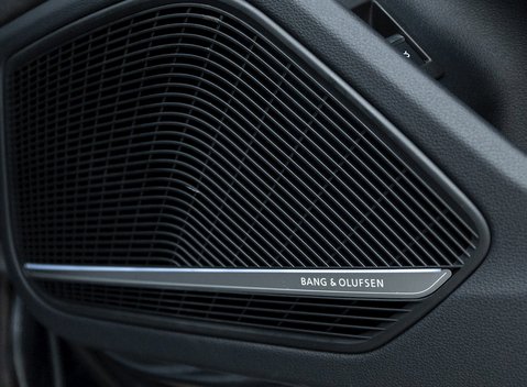 Audi RS4 Avant Carbon Black 24