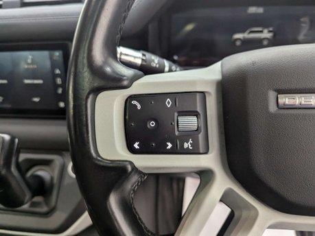 Land Rover Defender 3.0 Defender SE D MHEV Auto 4WD 5dr 74