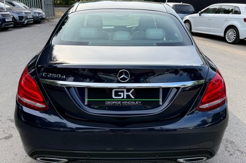 Mercedes-Benz C Class C250 D AMG LINE PREMIUM - 10 SERVICES - 2 OWNERS - LIGHT INTERIOR 8