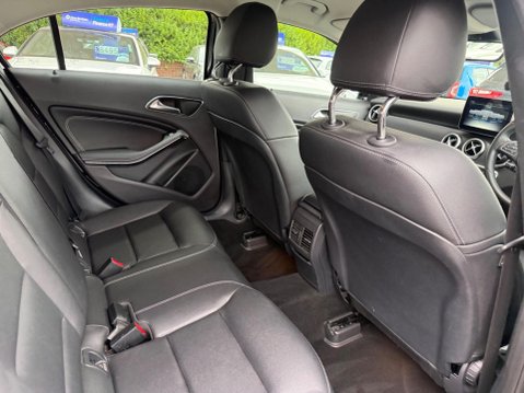 Mercedes-Benz A Class 1.5 A180d Sport (Premium) 7G-DCT Euro 6 (s/s) 5dr 20