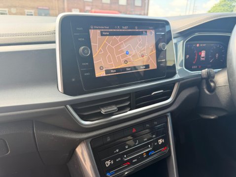 Volkswagen T-Roc 1.5 TSI Style DSG Euro 6 (s/s) 5dr 29