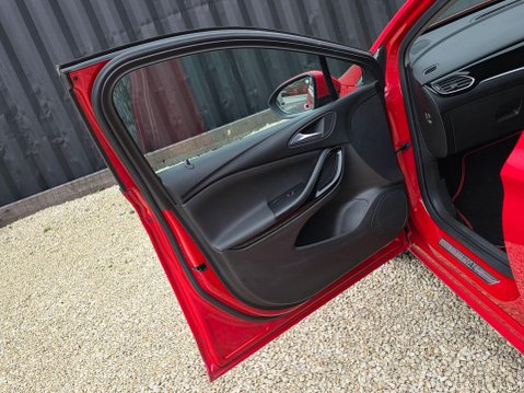 Vauxhall Astra 1.0i Turbo ecoTEC Elite Nav Euro 6 (s/s) 5dr 23