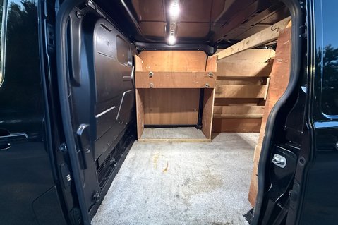 Ford Transit Custom 280 LIMITED ECOBLUE - NO VAT - 1 OWNER—FULL SERVICE HISTORY -APPLE CARPLAY  36