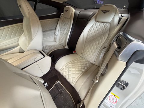 Bentley Continental GT V8 S MDS BLACK EDITION 18