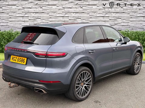 Porsche Cayenne 3.0 Cayenne V6 Auto 4WD 5dr 8