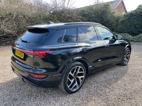 Audi Q6 100kWh Performance Edition 1 SUV 5dr Electric Auto (306 ps) 17