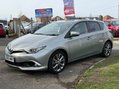 Toyota Auris VVT-I EXCEL HYBRID AUTO 8