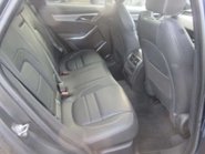 Jaguar F-Pace 2.0 F-PACE R-Dynamic SE AWD Auto 4WD 5dr 13