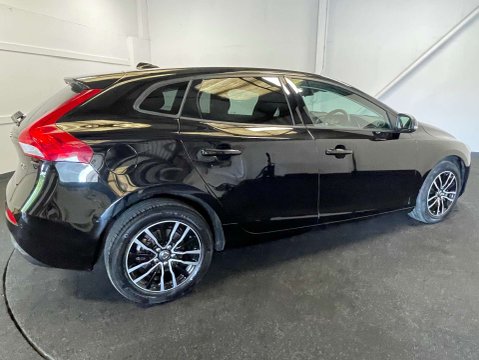 Volvo V40 1.5 V40 Momentum Nav+ T2 Auto 5dr 5
