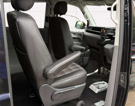 Volkswagen Transporter 2.0 Transporter SE TDI Semi-Auto 5dr 16