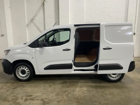 Peugeot Partner BLUEHDI PROFESSIONAL PREMIUM PLUS L1 11