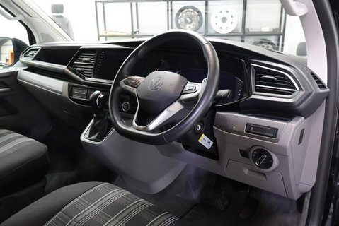 Volkswagen California OCEANI 4MOTION DSG HUGE SPEC VERY RARE  5 YEAR WARRANTY FROM NEW  4 BERTH 16