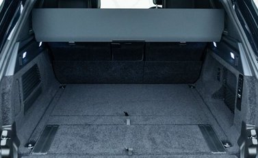 Land Rover Range Rover P530 Autobiography LWB 34